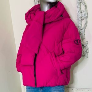 DKNY Hot Pink Cropped Puffer Hoodie Jacket NWT